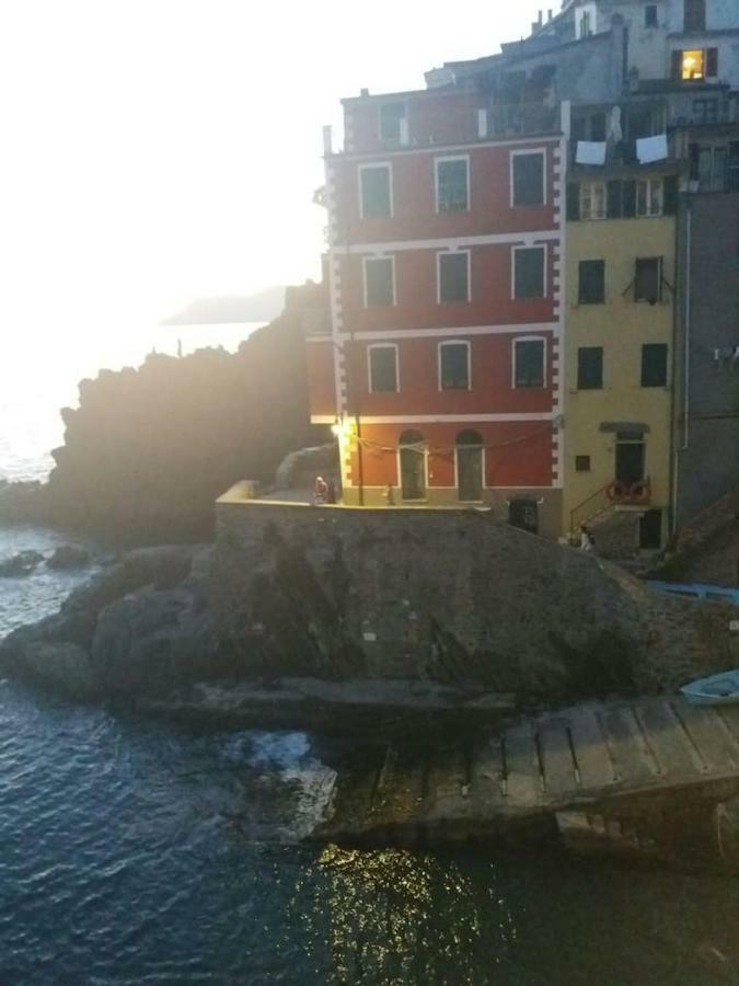 Ca'La Luna - In Centro Con Terrazza ริโอมัจโจเร ภายนอก รูปภาพ